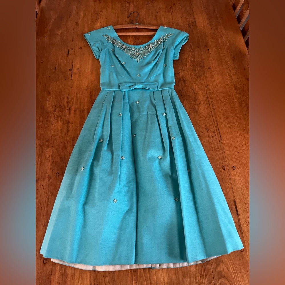 Vintage 50’s Dress Rhinestones Cap Sleeves Petticoat